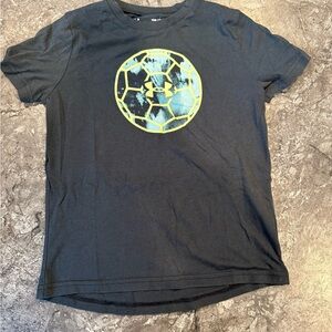 Boys Under armour t shirt